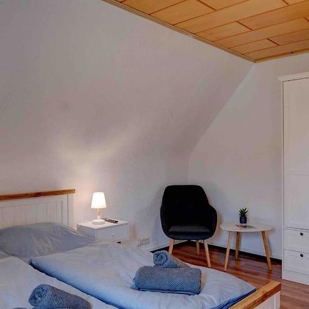 Gemuetliche Wohnung Naehe Alsfeld - Parkplatz Buitenkant foto