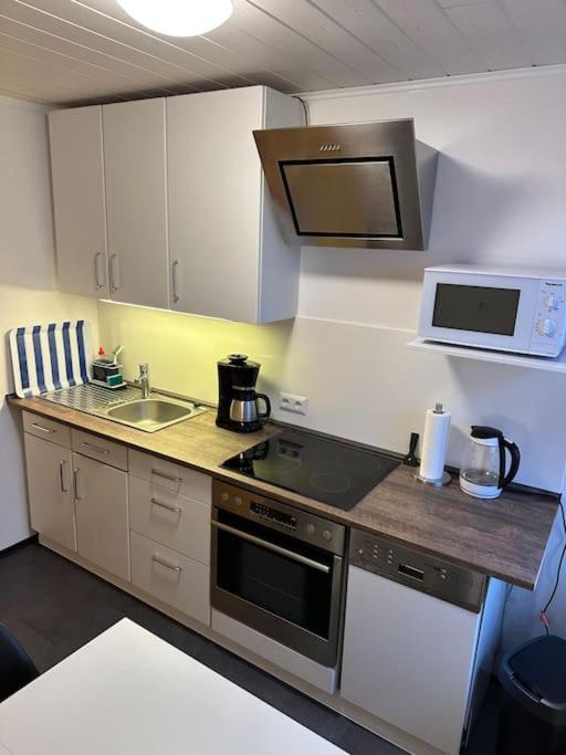 Gemuetliche Wohnung Naehe Alsfeld - Parkplatz Buitenkant foto