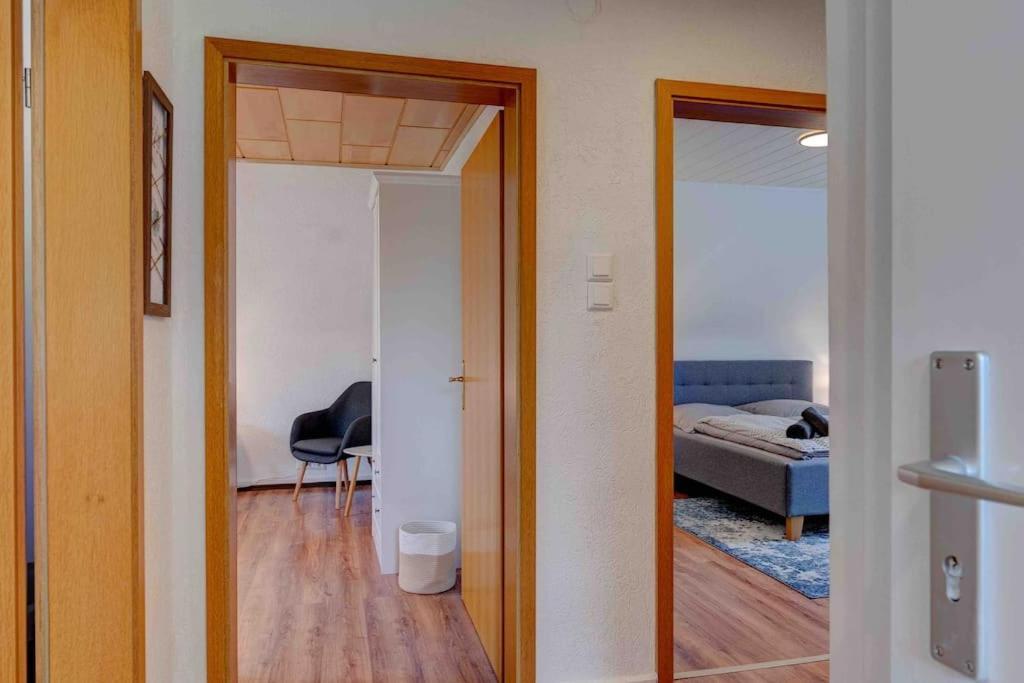 Gemuetliche Wohnung Naehe Alsfeld - Parkplatz Buitenkant foto